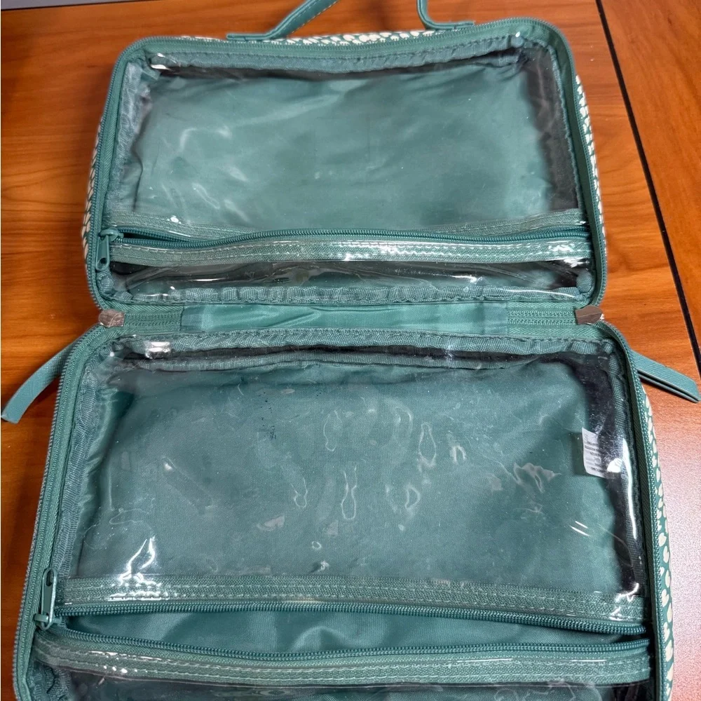 Tender Love + Carry Toiletry Weekender Bag‎ with Hanger Blue White Polka Dots - Picture 5 of 6